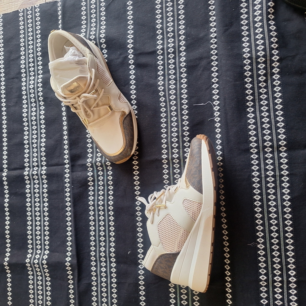 MICHAEL Michael Kors Cream and Brown Platform Sneakers